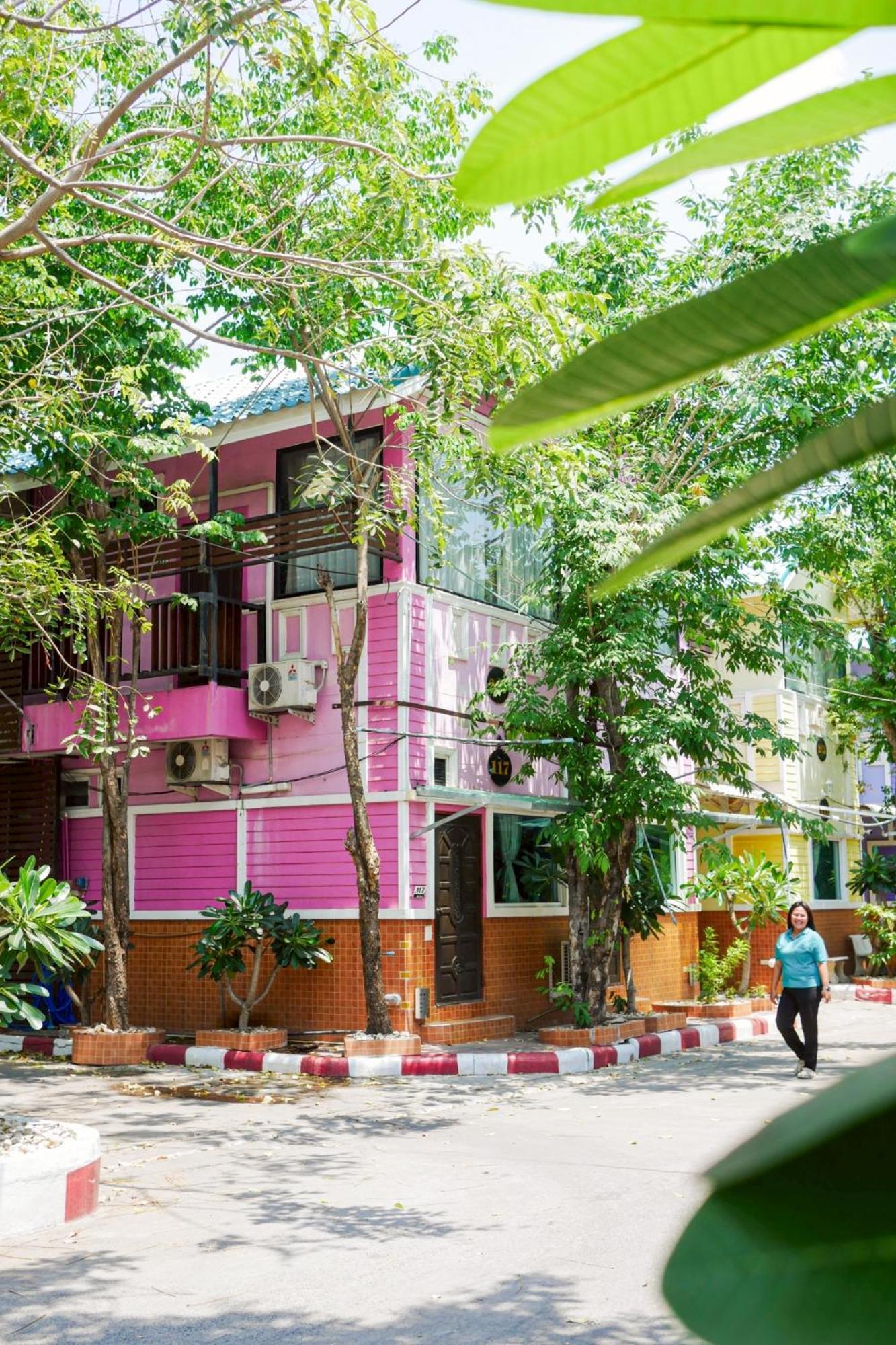 Rak Kun Resort 2 Nakhon Sawan Exteriör bild