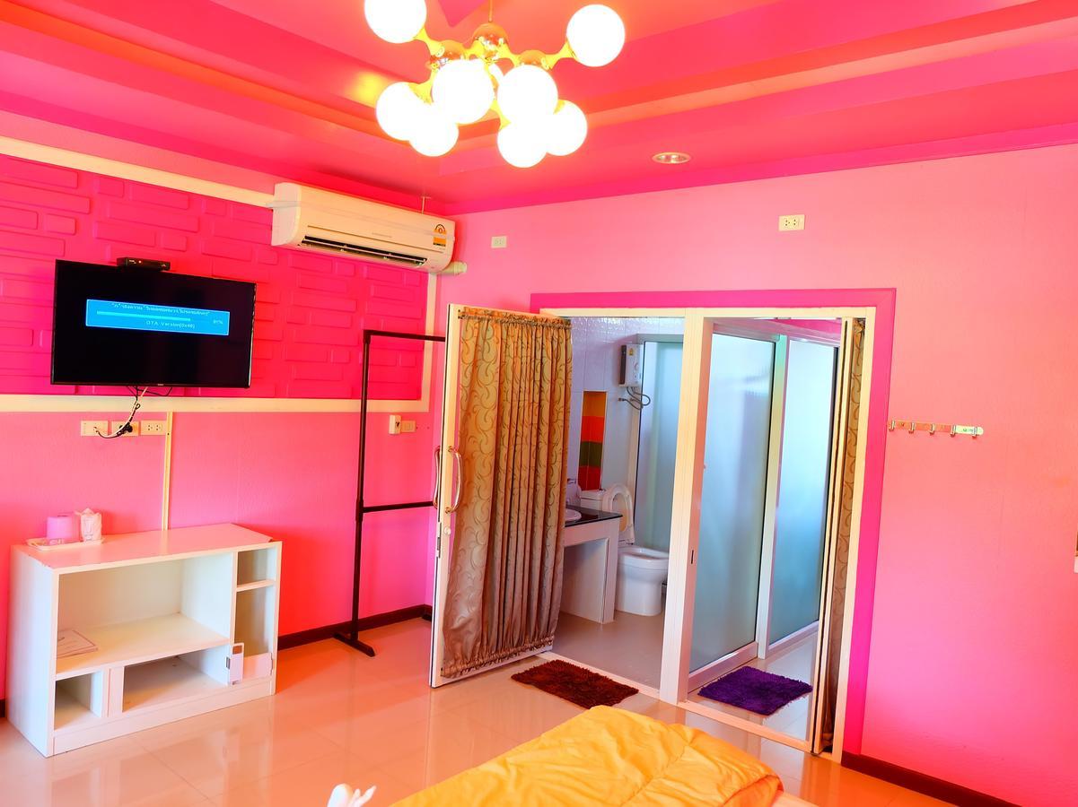 Rak Kun Resort 2 Nakhon Sawan Exteriör bild