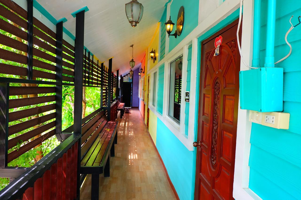 Rak Kun Resort 2 Nakhon Sawan Exteriör bild