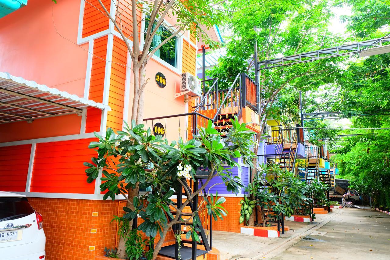 Rak Kun Resort 2 Nakhon Sawan Exteriör bild