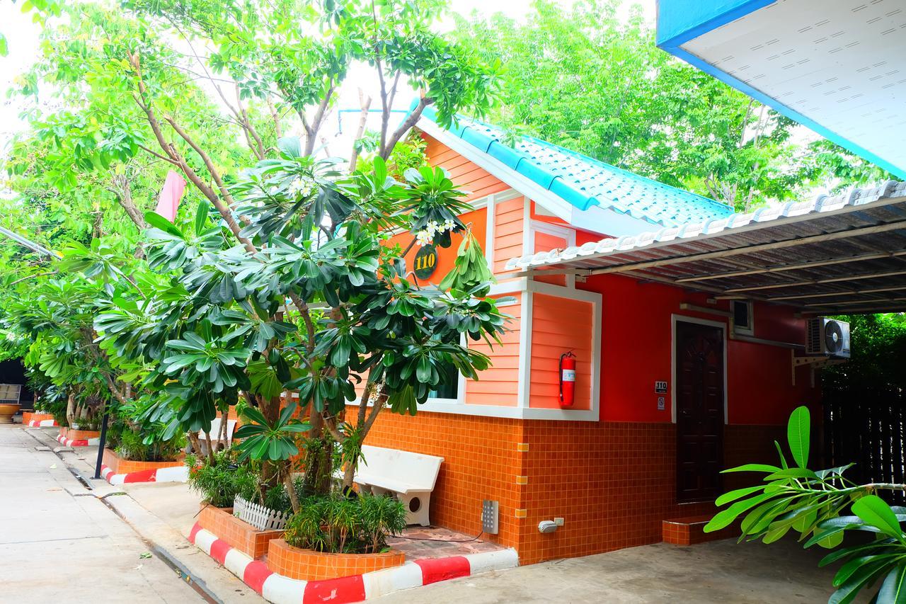 Rak Kun Resort 2 Nakhon Sawan Exteriör bild