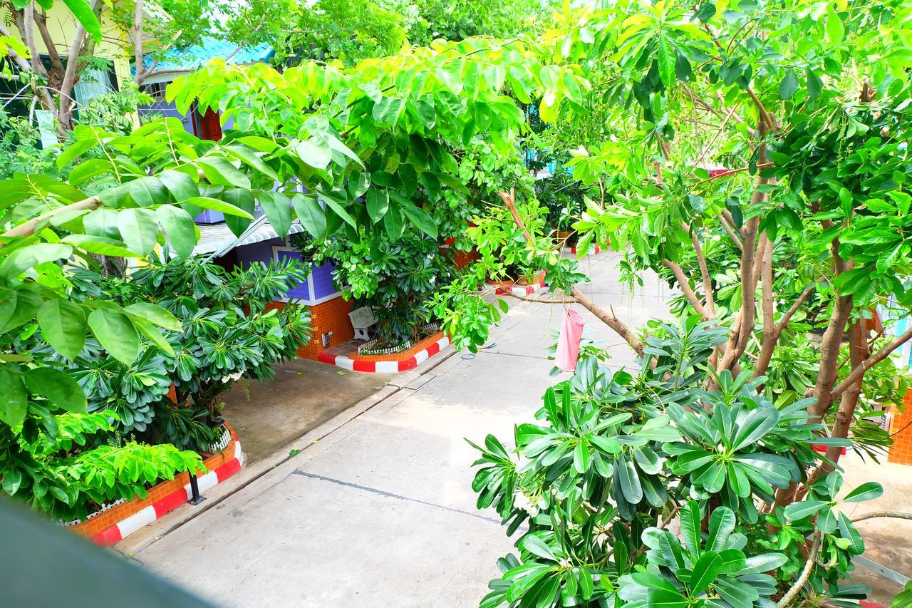 Rak Kun Resort 2 Nakhon Sawan Exteriör bild