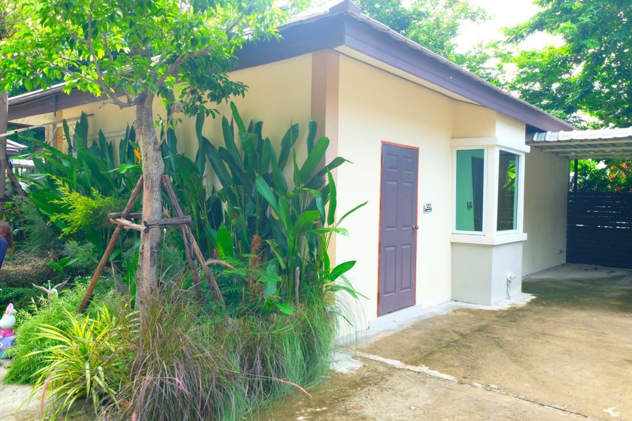Rak Kun Resort 2 Nakhon Sawan Exteriör bild