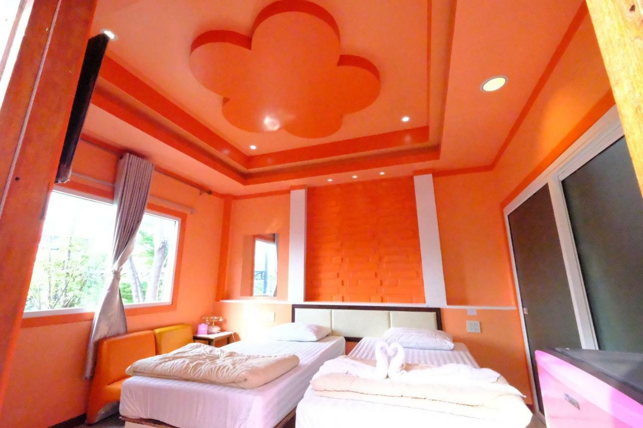 Rak Kun Resort 2 Nakhon Sawan Exteriör bild