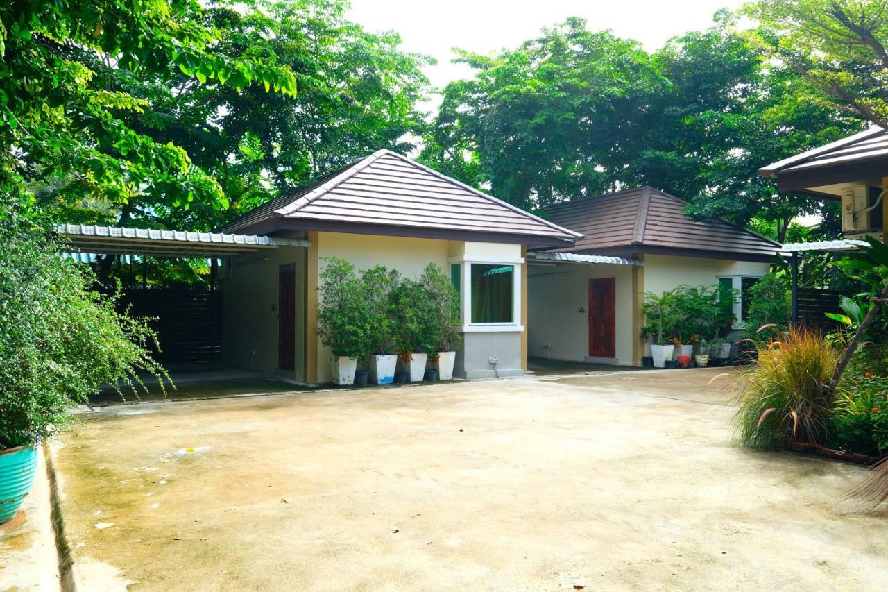 Rak Kun Resort 2 Nakhon Sawan Exteriör bild